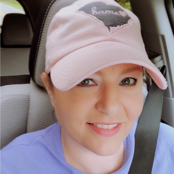 Meet your Posher, Lisa V - Picture 3 of 7